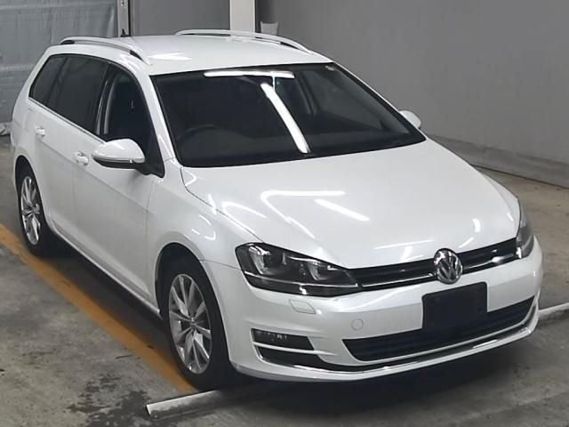 484 Volkswagen Golf variant AUCHP 2016 г. (ZIP Tokyo)